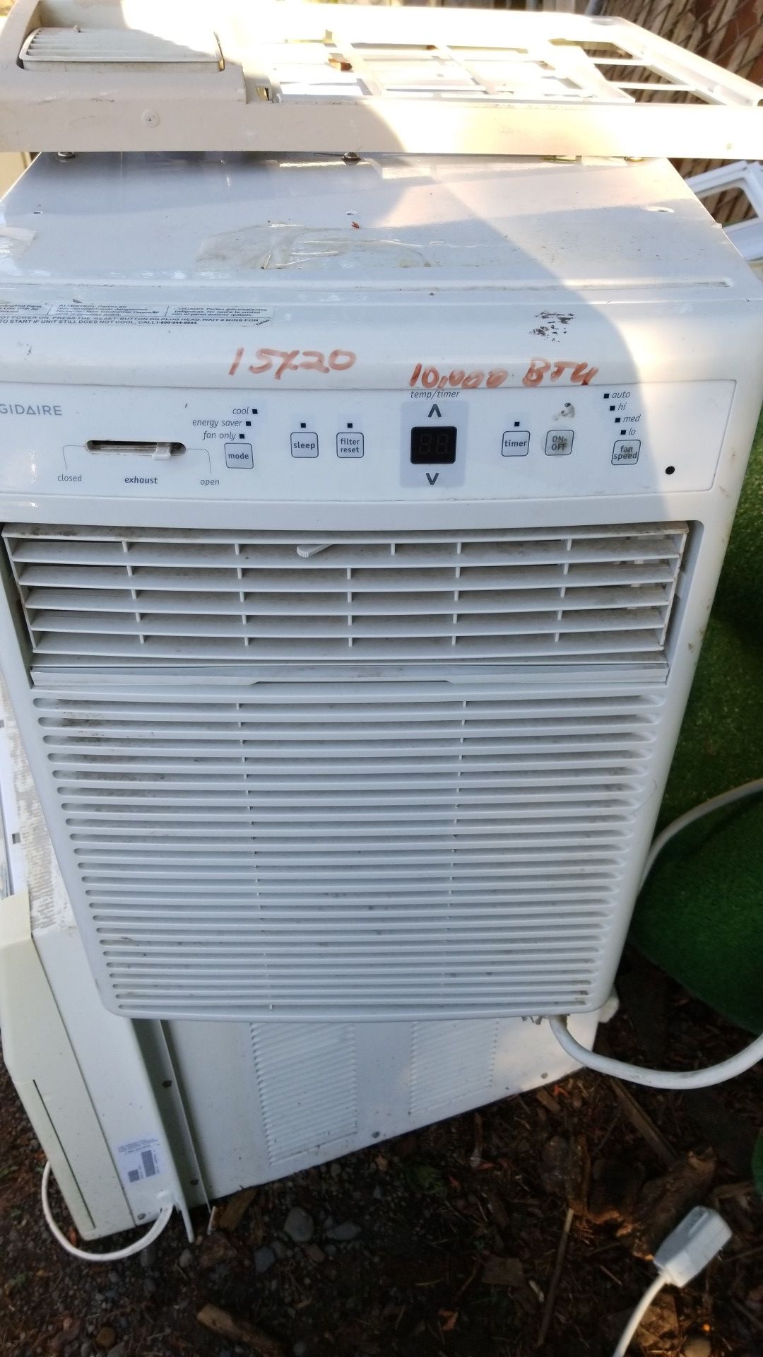 Air conditioning AC units cool off