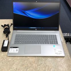 HP 17.3” Laptop Windows 11 - 8 GB RAM - 512 GB SSD - Intel Pentium Silver N6000 @ 1.1 GHz
