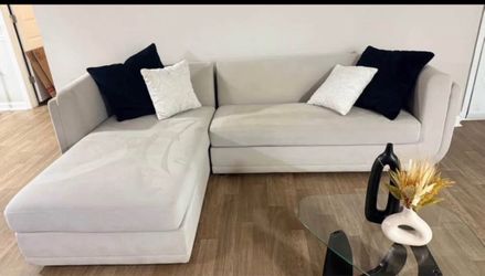 Molina Gray Sectional Sofa