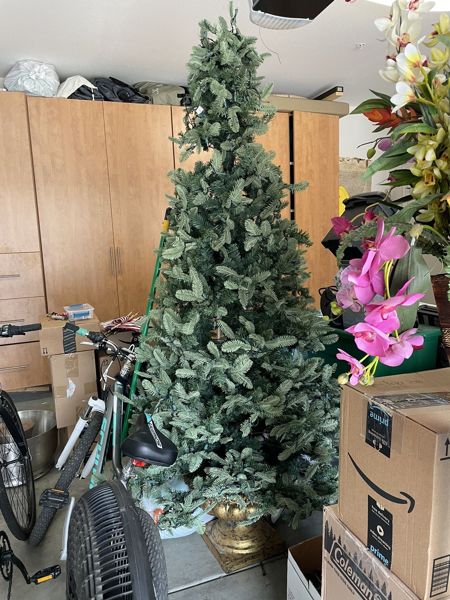 Frontgate Christmas Tree w/ Decorative Stand + Storage Case
