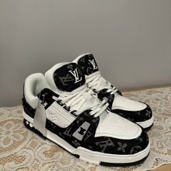 Louis Vuitton Shoe
