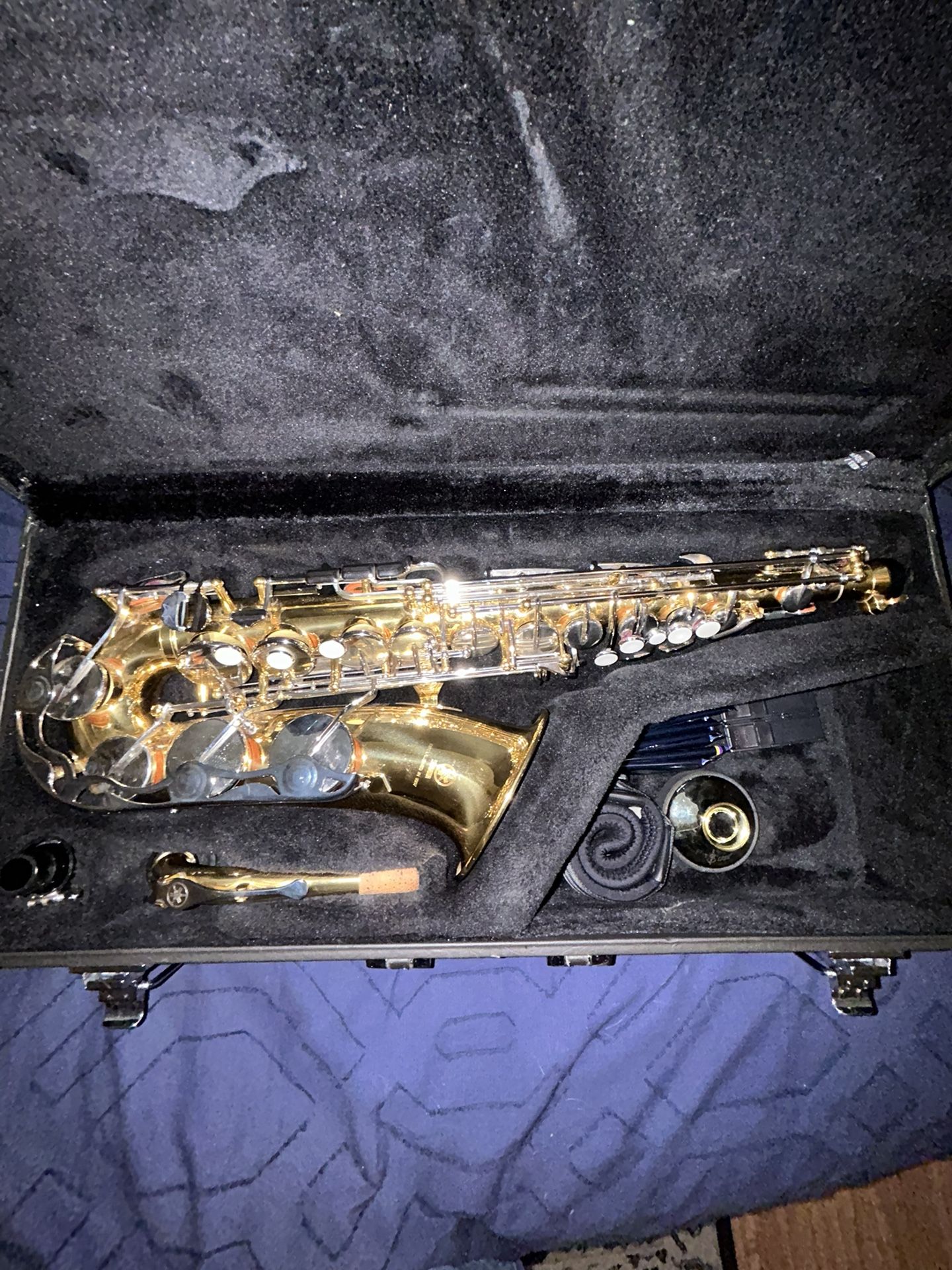 Used Yamaha YAS-26 Standard Student Alto Saxophone