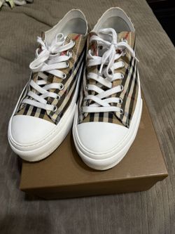 Burberry Shoes 11