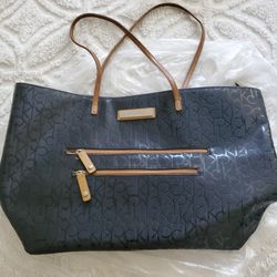 Calvin Klein ( Bolso Cartera ) Nuevo.