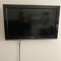 Toshiba 36” Flat Screen with Fire Stick 