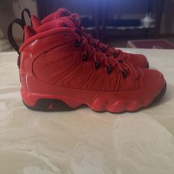 Jordan 9 Chile Red Size 6.5Y