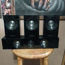 Samsung Surround  Sound Mini Speakers