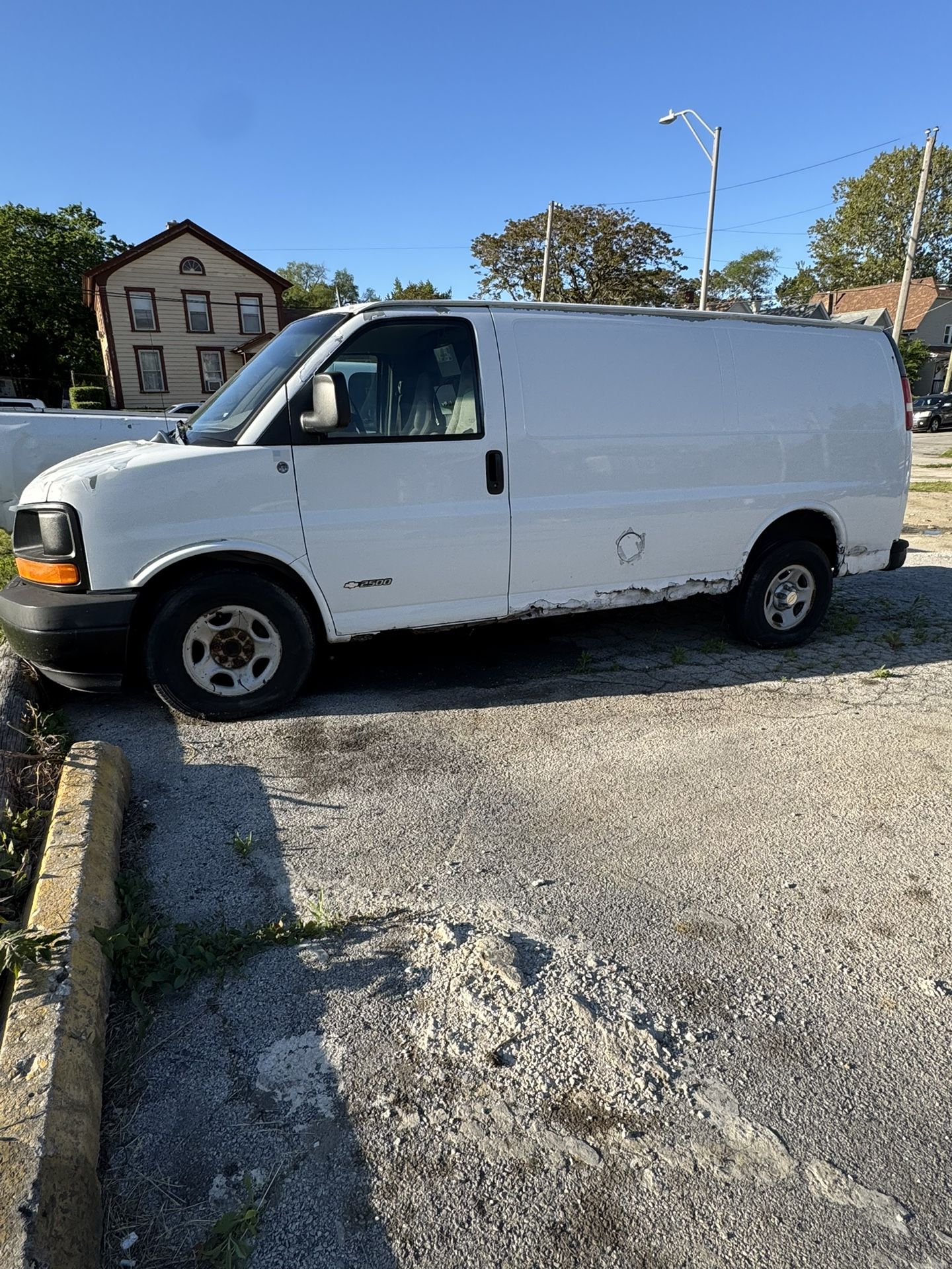 2003 Chevrolet Van