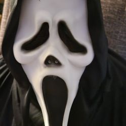Scream Mask