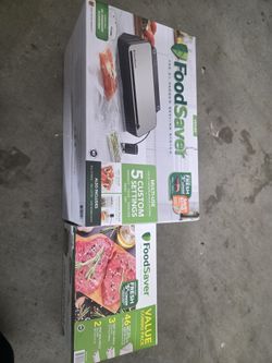 FOODSAVER VS3180 SPECIAL VALUE PACK AND VALUE COMBO PACK BOTH BRAND NEW IN BOX!