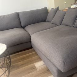 Sofa / Couch. ( " "  Designs Wayfair )Upholstered Reclining Sectional. Like Née Great Condition!! $1245  Obo  