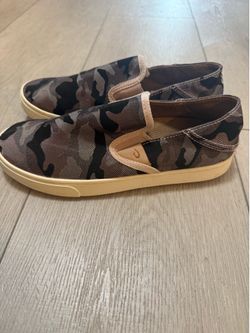 Olukai slip on shoes