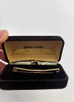 Vintage Pierre Cardin Clip