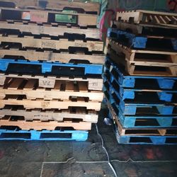 Wooden Pallets 