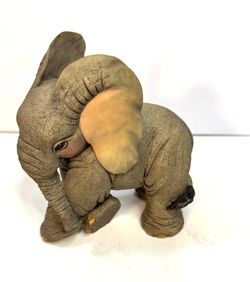 Vintage Tuskers Henry “Hi, I’m Henry” 90768 Elephant Figurine Collectible- RARE