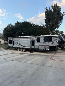 2015 Heartland  Cyclone 4200