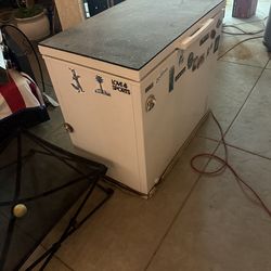 Vissani 8.8 Cu Ft Chest Freezer – Great Condition