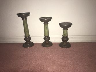 Metal candle gold holder set