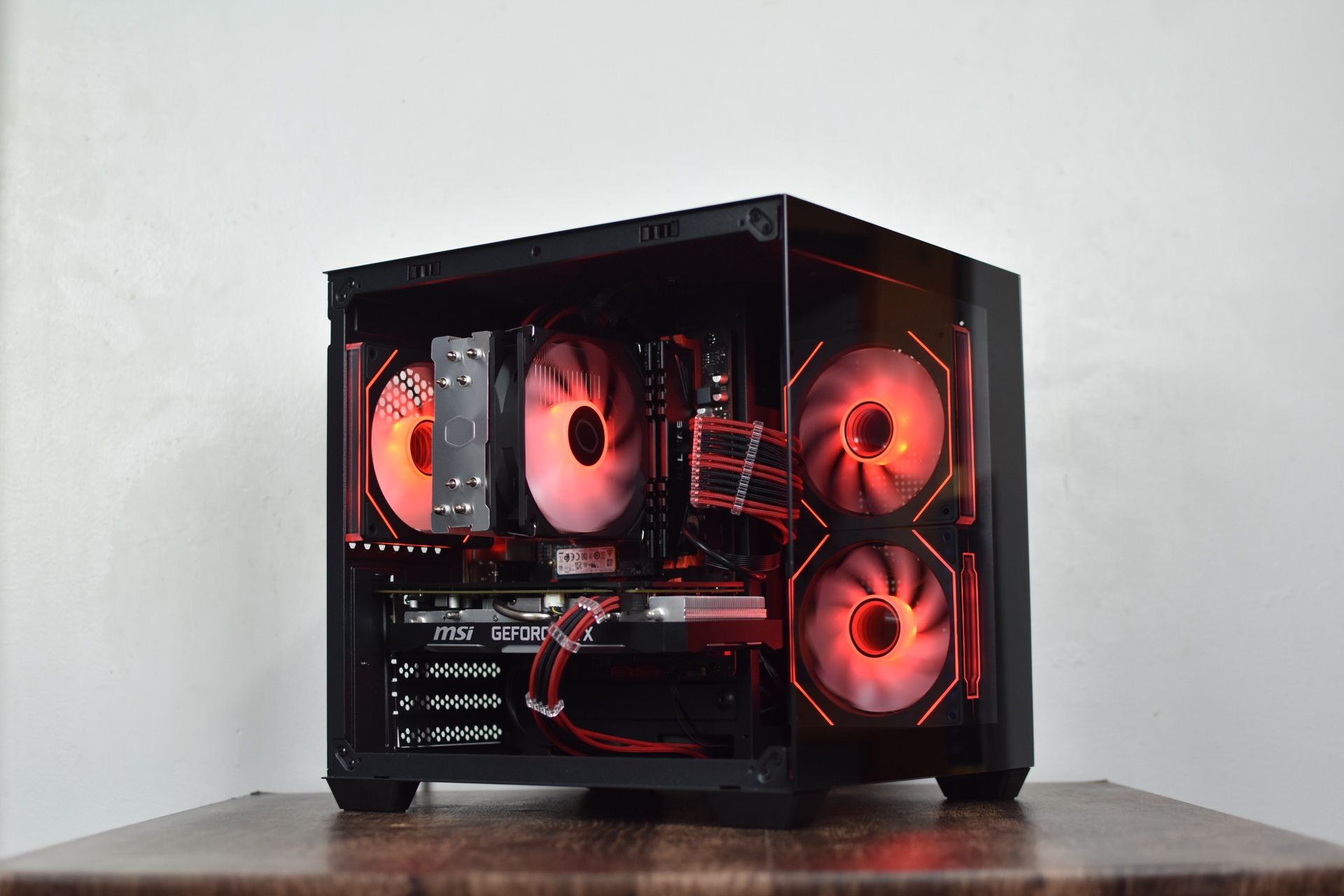 🖤Black & Red❤️ Budget Gaming PC (Ryzen 5 3600 + RTX 2060 Super+ 16gb of ram)