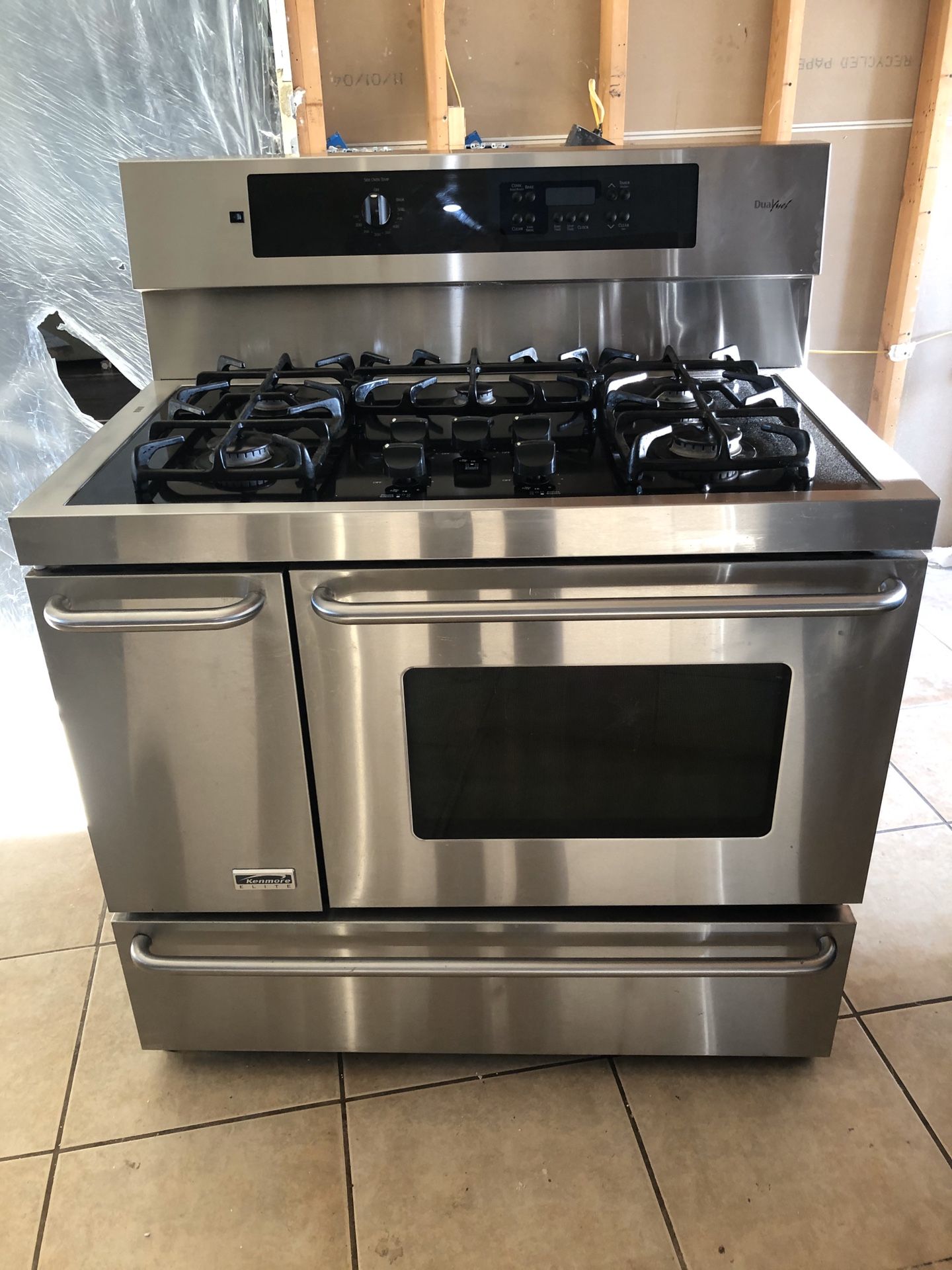 Kenmore Elite 40" Double-Oven Dual and range hood!