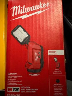 Milwaukee Handheld Flood Light