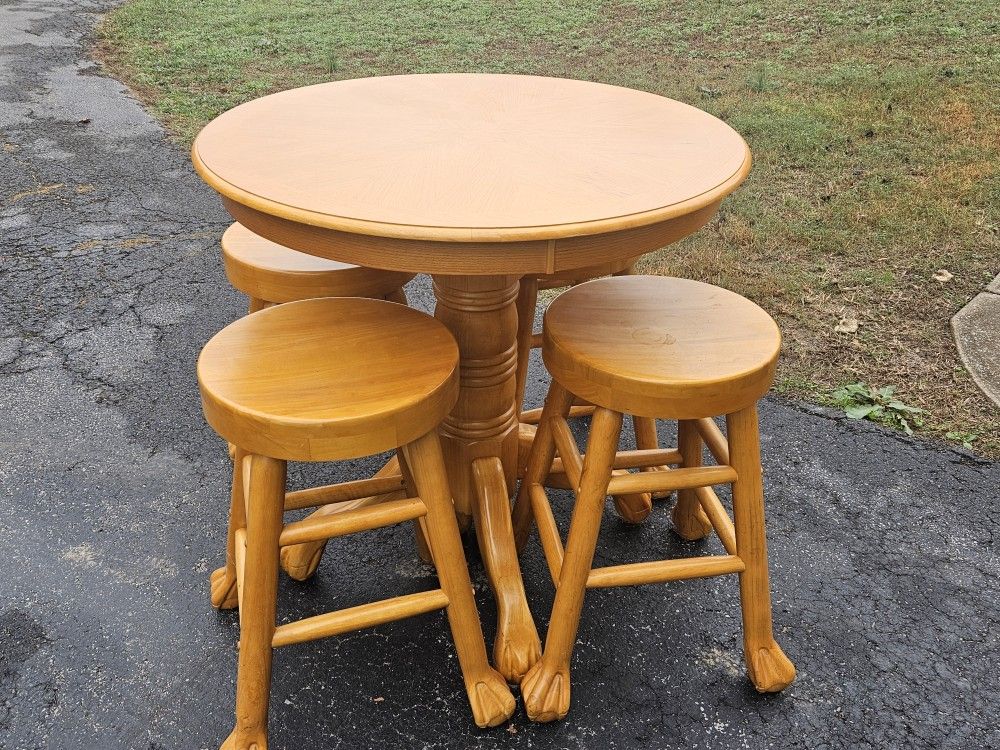Oak Table And Stools
