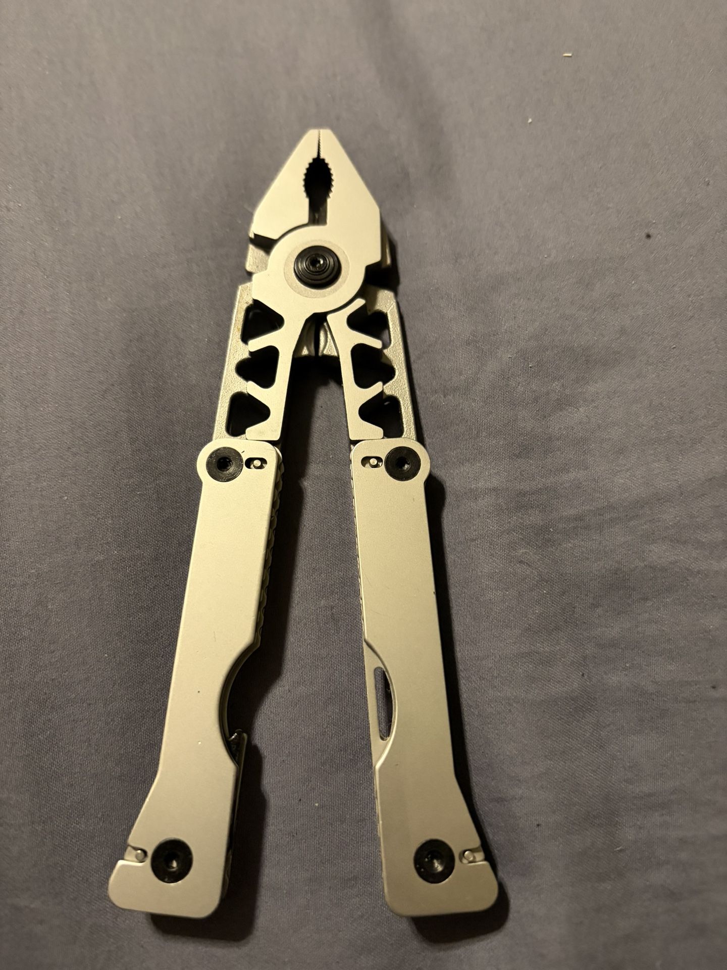 SOG Sync 2 Belt Buckle Tool