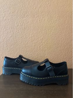 Dr. Martens Bethan Women’s Platform Polish Smooth Leather Shoes Size 9 New