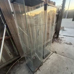 Display Glass 2 Display Towers