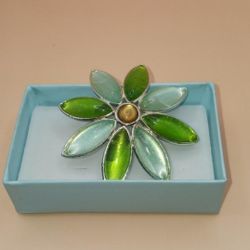 Vintage Green Petal Flower Brooch