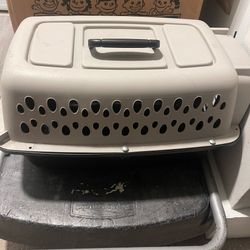 Pet carrier