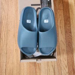 Adidas Yeezy SLIDES  Slate Marine Size 11