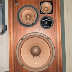 Pioneer a 500 speakers