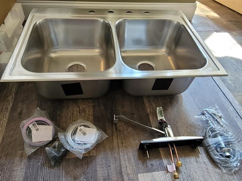 Elkay Parkway 33 in. Drop-in Double Bowl 20 Gauge Stainless Steel Sink w/Faucet