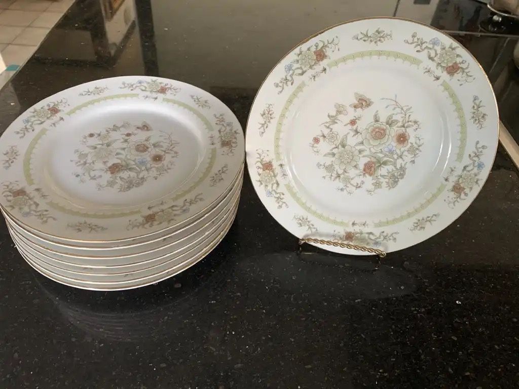 Vintage Fine China set of 8 dessert plates approx 8” round