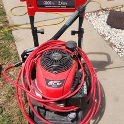 Craftsman Pressure washer with Honda motor