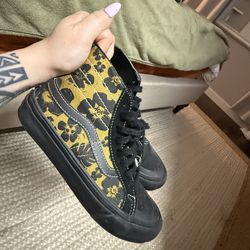 Vans Sneaker Black And Mustard 