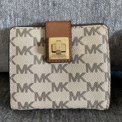 Michael Kors Small Wallet