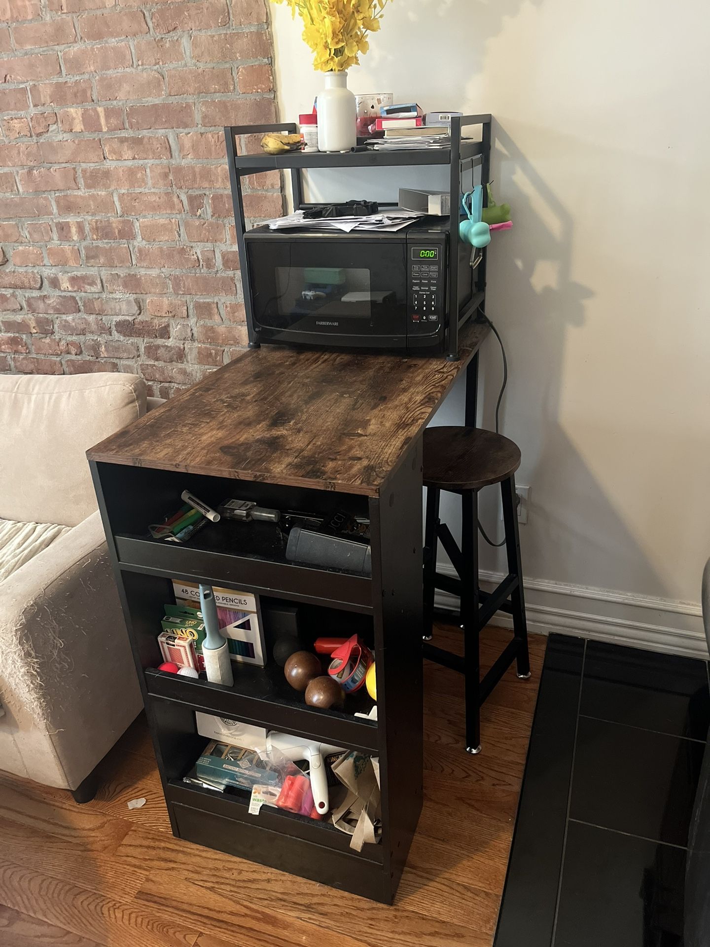 Kitchen Table And bar stool