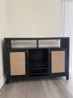 Rattan Bar/Coffee Cart - Cash Only
