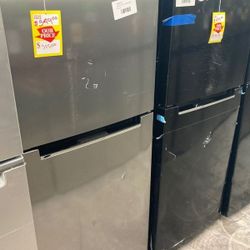 Magic Chef Refrigerator HMDR  ST U25Z1