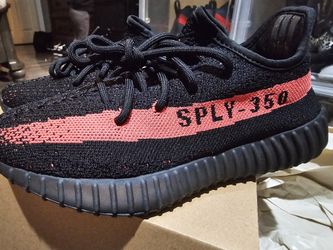 Yeezy 350 V2