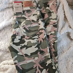 Levis High-rise Skinny Pink/Green Camo Jeans