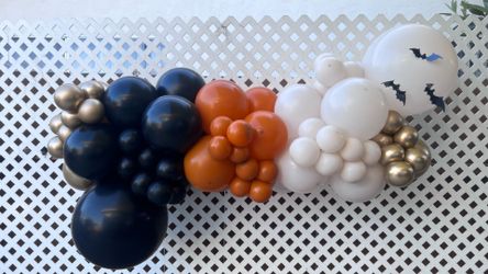 Grab and Go Balloon Garlands