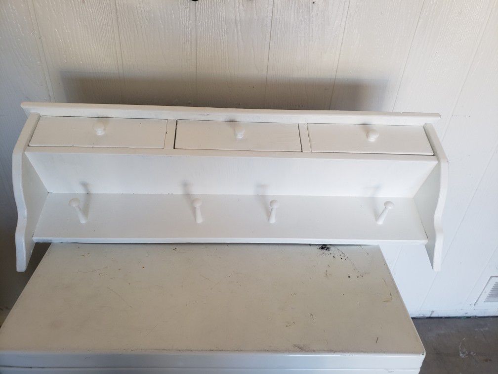 Wooden Shelf - 3 drawers - 15.00