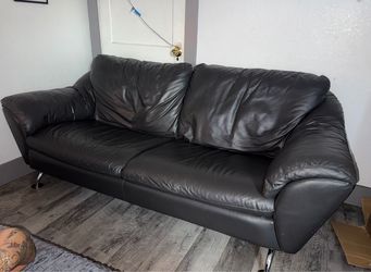LEATHER BROWN COUCHES