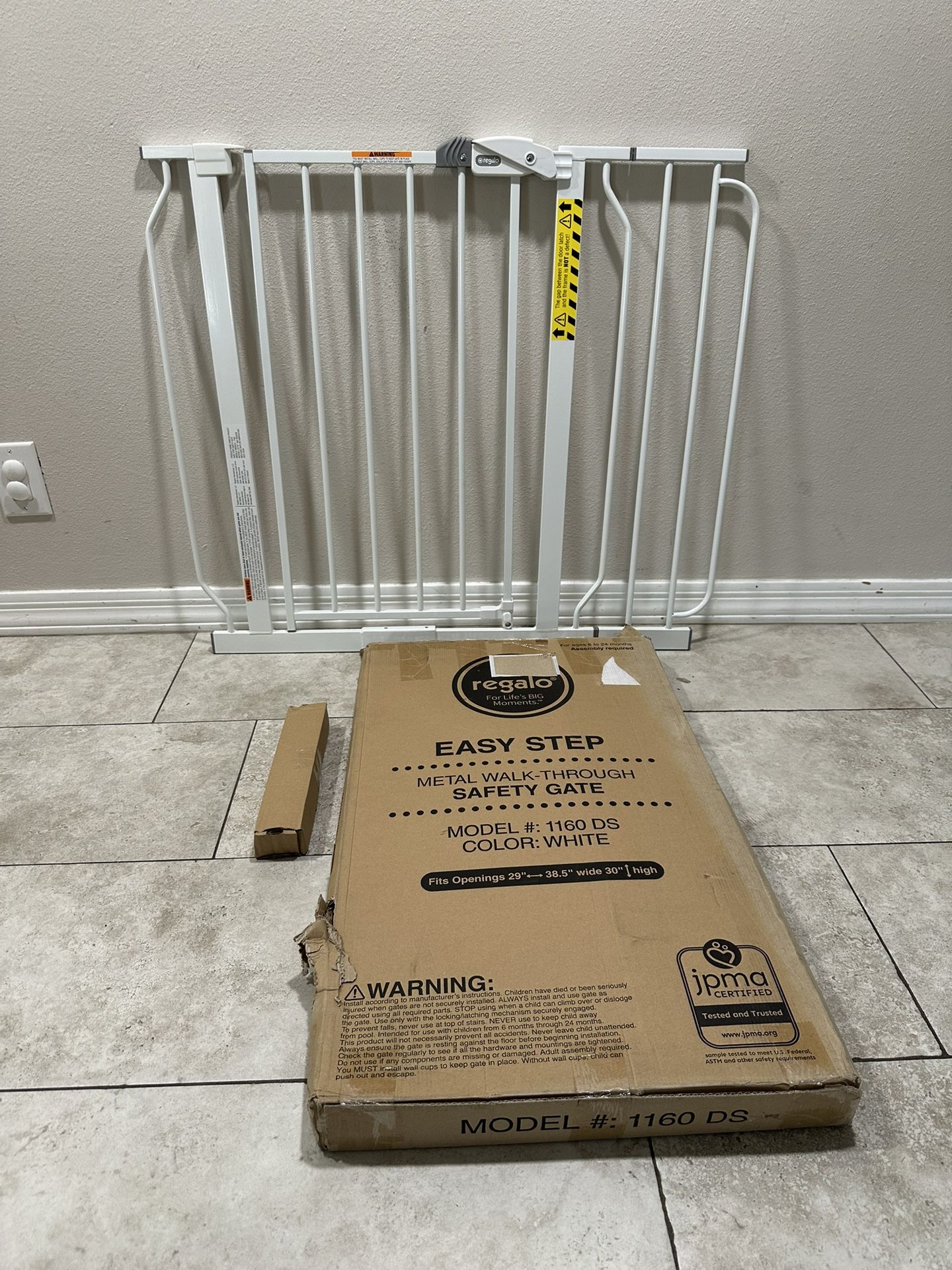 Adjustable Pet Gate / Baby Gate - Fits Openings 29” - 38.5”