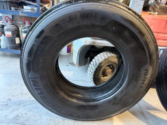 Michelin XZA2 Energy 315/80R22.5 Commercial Tire