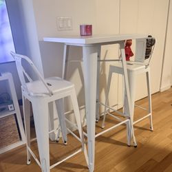 Bar Height Bistro Table W/Stools