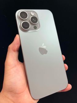 iPhone 16 pro max 256gb UNLOCKED